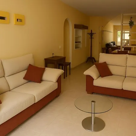 Апартаменти Skyline Torrequebrada *